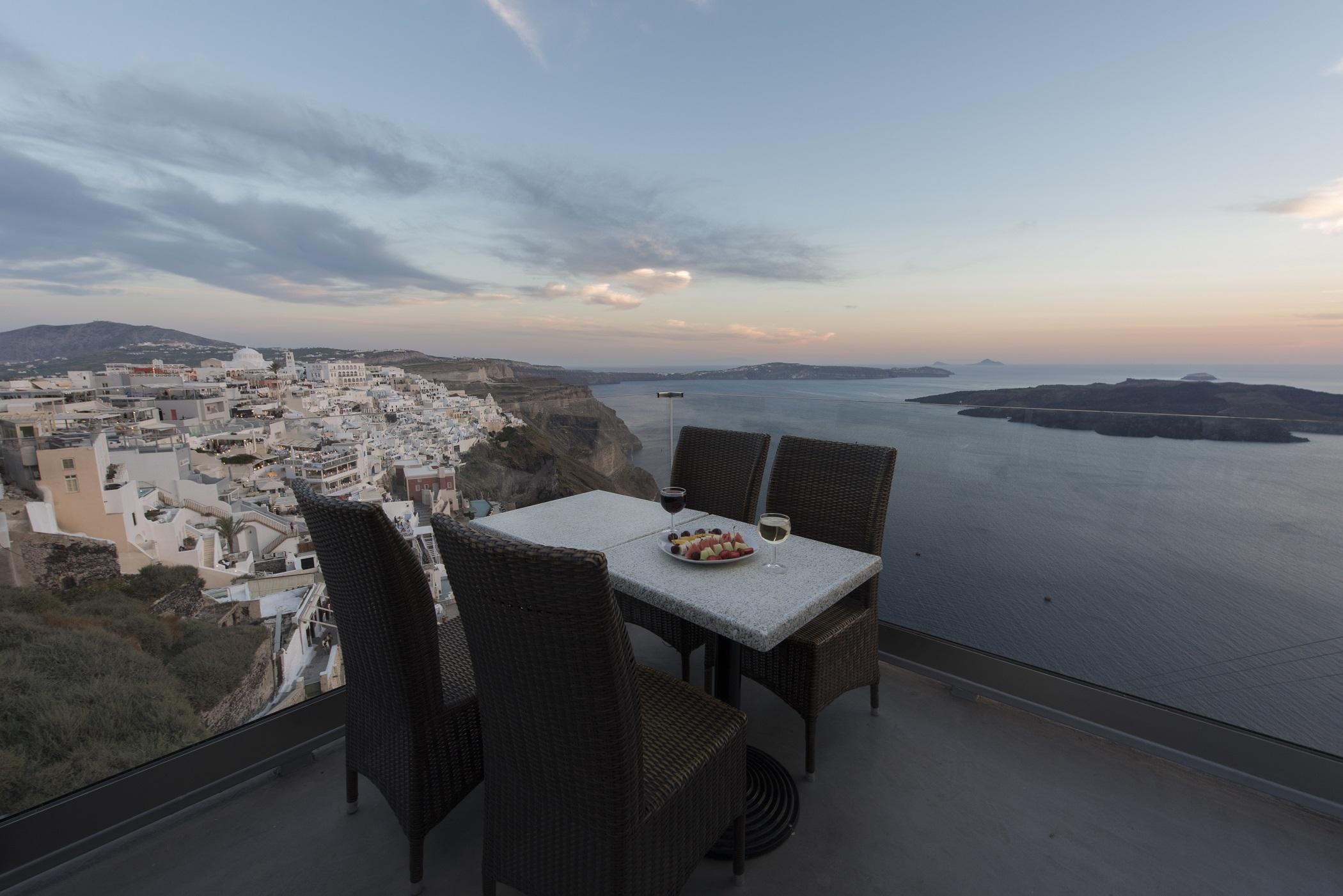 Kastro Suites Fira  Esterno foto