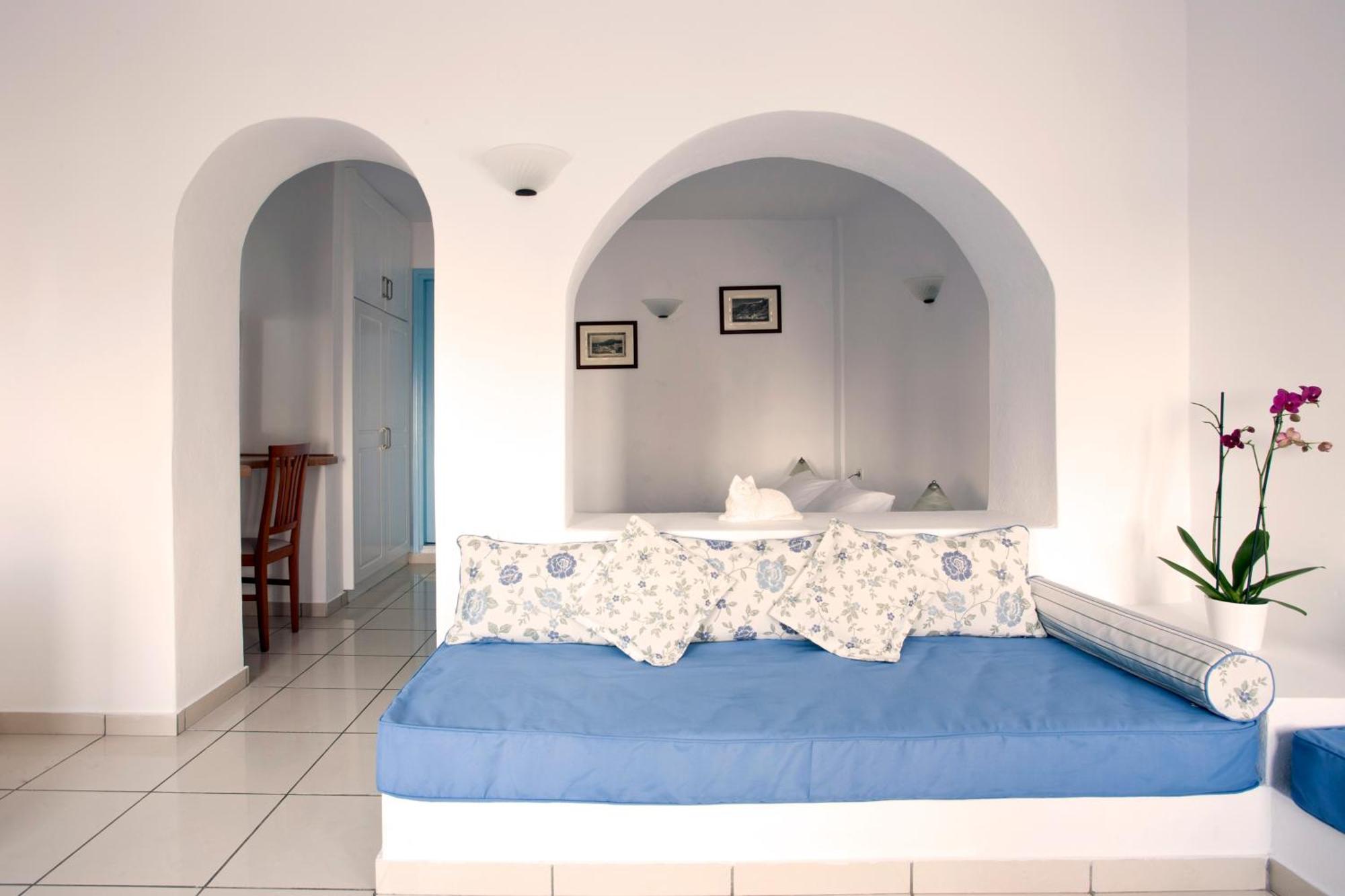 Kastro Suites Fira  Esterno foto