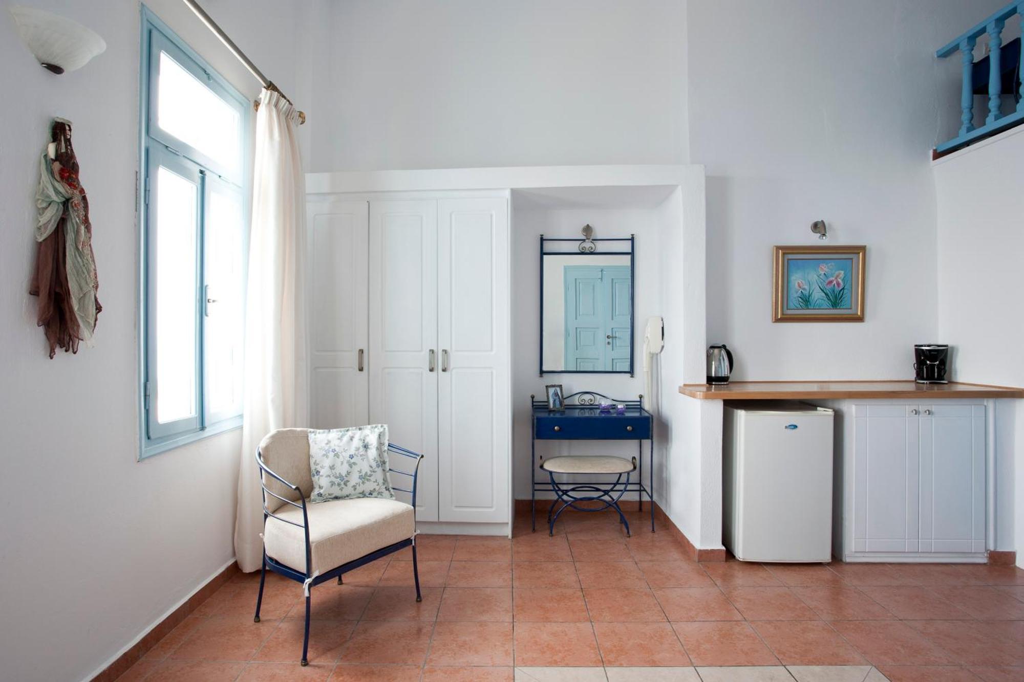 Kastro Suites Fira  Esterno foto