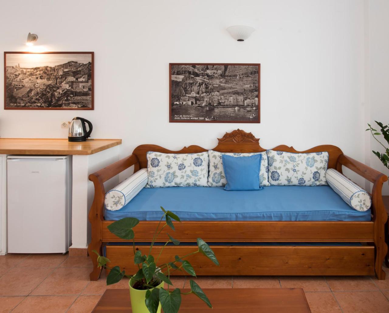 Kastro Suites Fira  Esterno foto